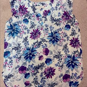LOFT flutter sleeve floral top